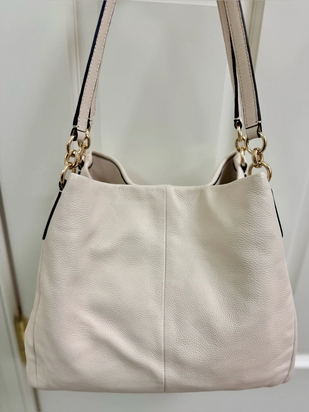 COACH Vintage Y2K Everyday Madison Phoebe White Pebbled Leather Hobo Handbag